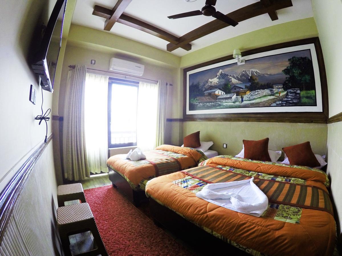 Hotel Forest Lake Backpackers' Hostel Pokhara Ngoại thất bức ảnh
