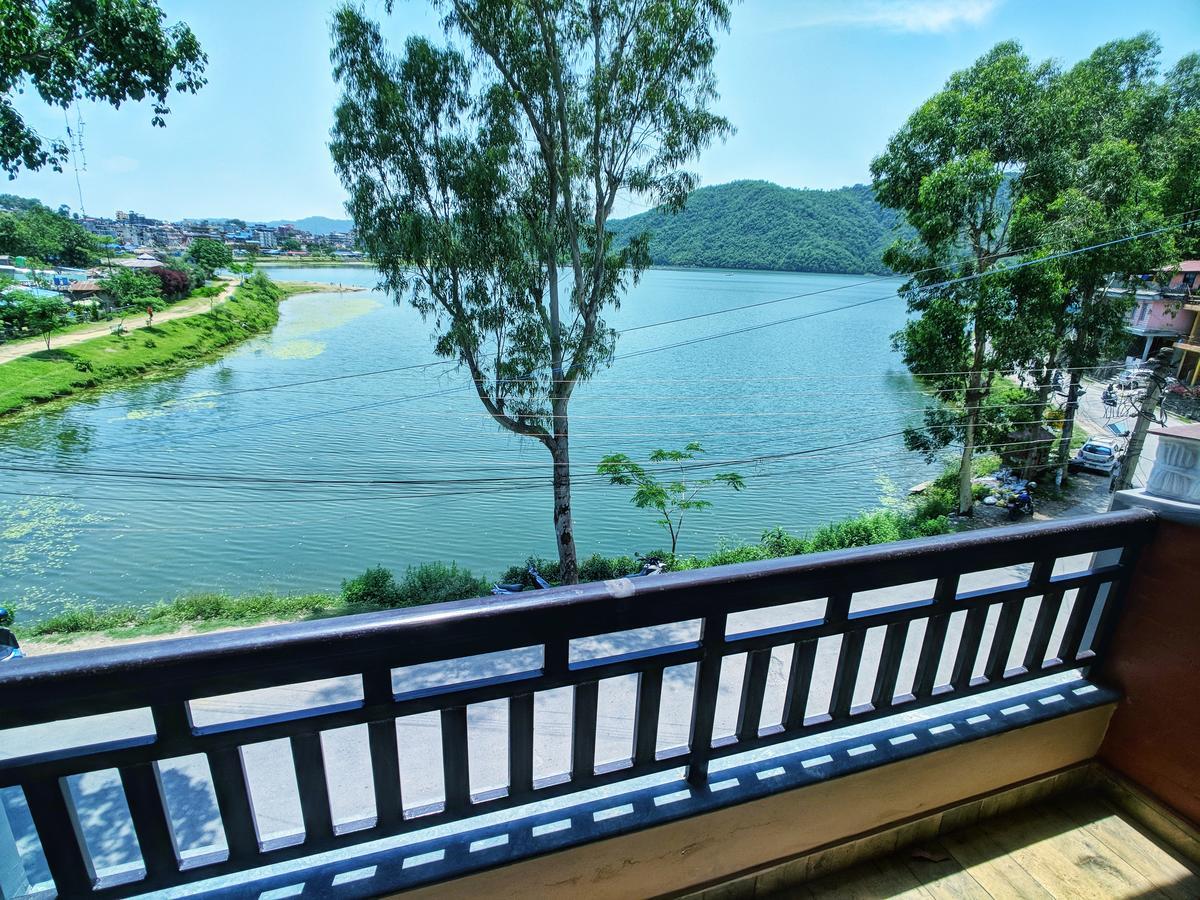 Hotel Forest Lake Backpackers' Hostel Pokhara Ngoại thất bức ảnh