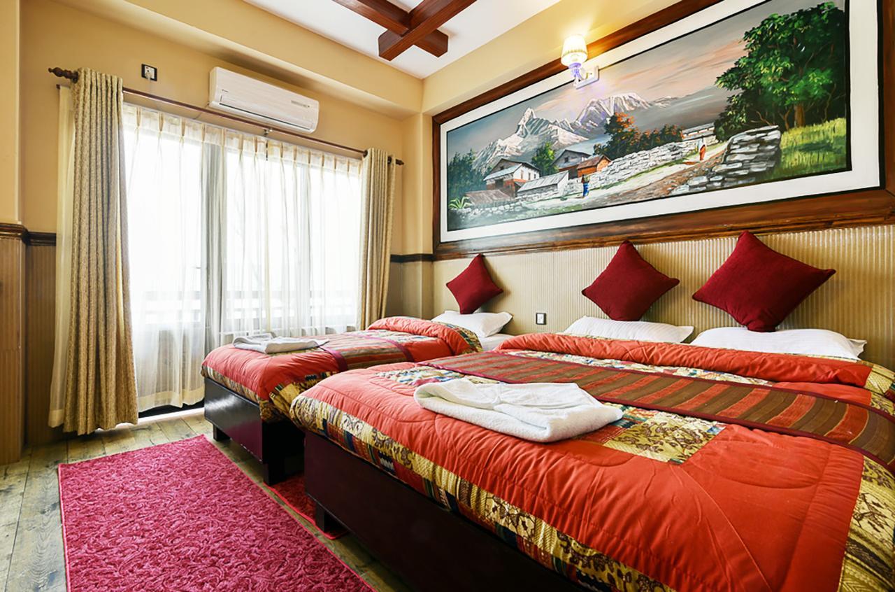 Hotel Forest Lake Backpackers' Hostel Pokhara Ngoại thất bức ảnh